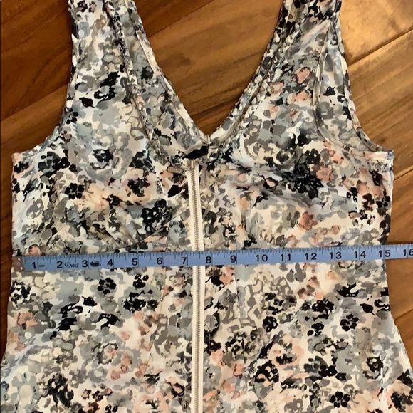 Kenzie Front-zip mini dress - Picture 11 of 11